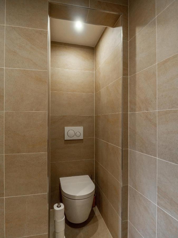 Charmant Appartement Spacieux Pour 6P Vue Mer Vieil Antibes Bagian luar foto