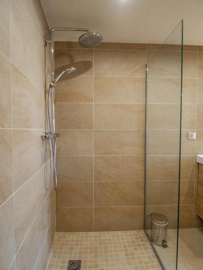 Charmant Appartement Spacieux Pour 6P Vue Mer Vieil Antibes Bagian luar foto
